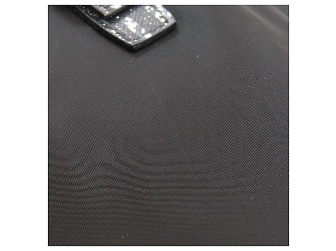 Prada Nylon Rucksack Schwarz Weiß - Ansicht 11