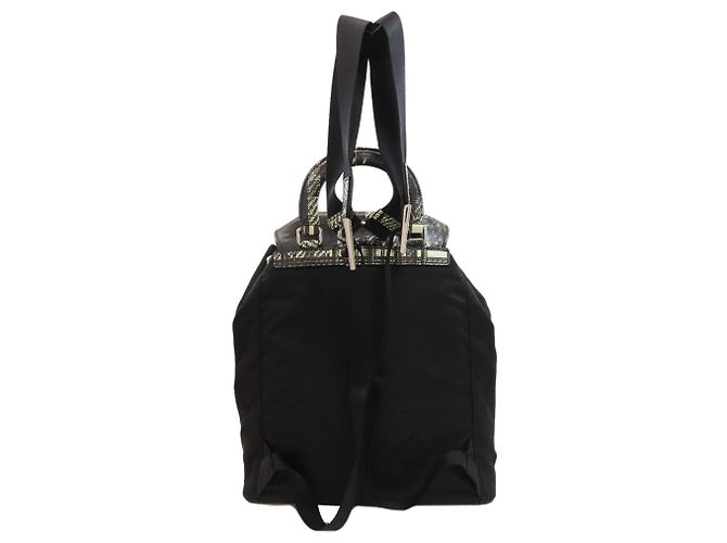 Prada Nylon Rucksack Schwarz Weiß - Ansicht 2