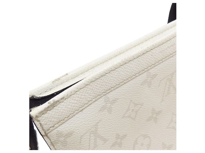 Louis Vuitton M30935 Gaston Wallet Shoulder Bag - vista 10