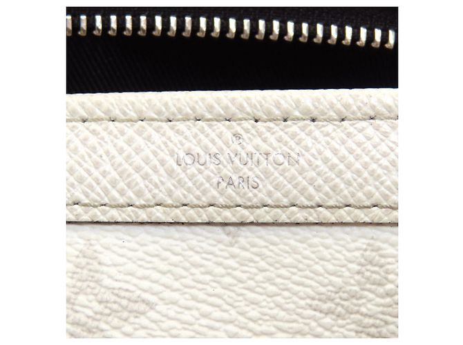 Louis Vuitton M30935 Gaston Wallet Shoulder Bag - vista 6