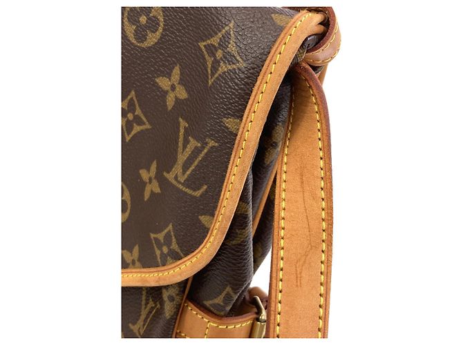 Louis Vuitton M42256 Saumur 30 Shoulder Bag - vista 14