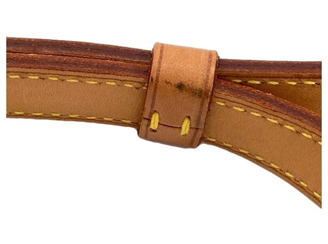 Louis Vuitton M42256 Saumur 30 Shoulder Bag - vista 16