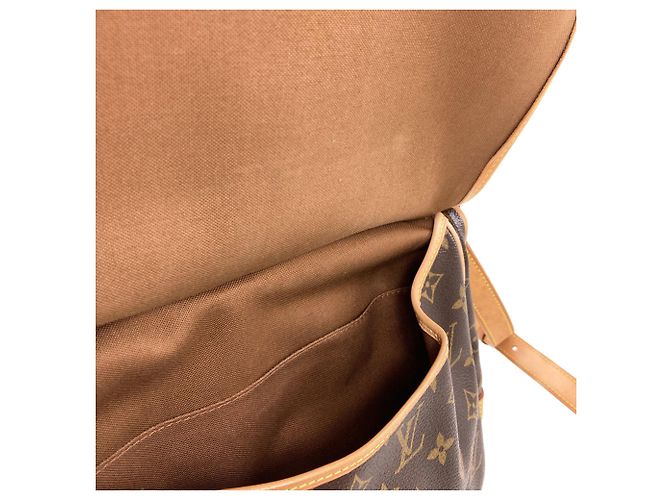 Louis Vuitton M42256 Saumur 30 Shoulder Bag - vista 9