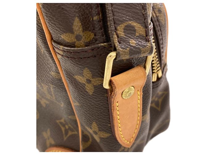 Louis Vuitton M45244 Nile Shoulder Bag - vista 12