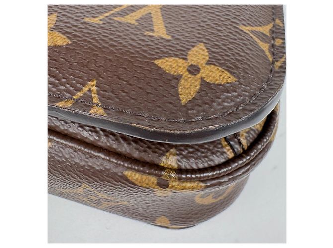 Borsa Louis Vuitton Pochette Metis MM - vista 3