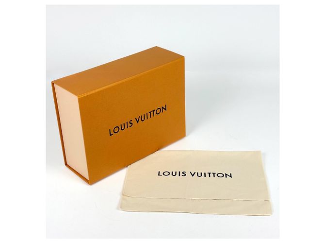 Borsa Louis Vuitton Pochette Metis MM - vista 8