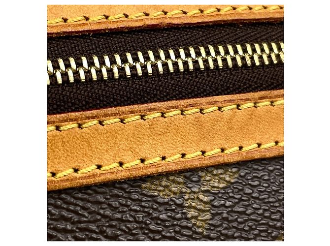 Louis Vuitton Pochette Bosphore Shoulder Bag - vista 4