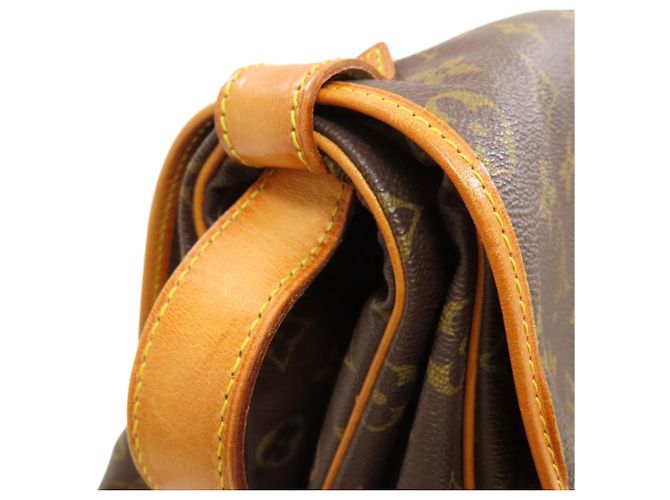 Borsa a spalla Louis Vuitton Saumur 35 - vista 13