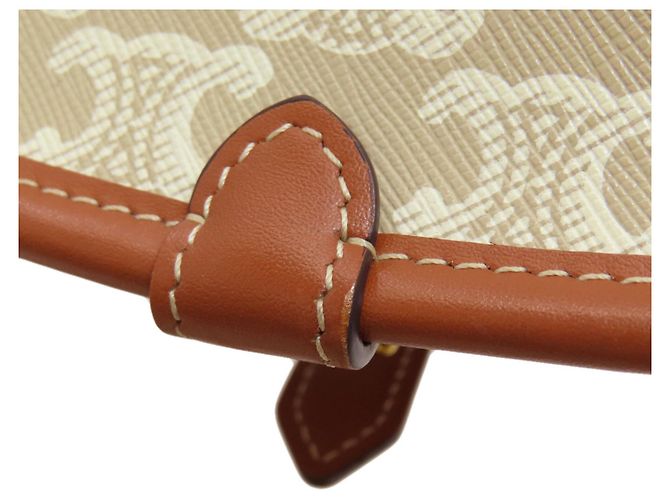 Céline Borsa a spalla Celine Falco Triomphe - vista 10