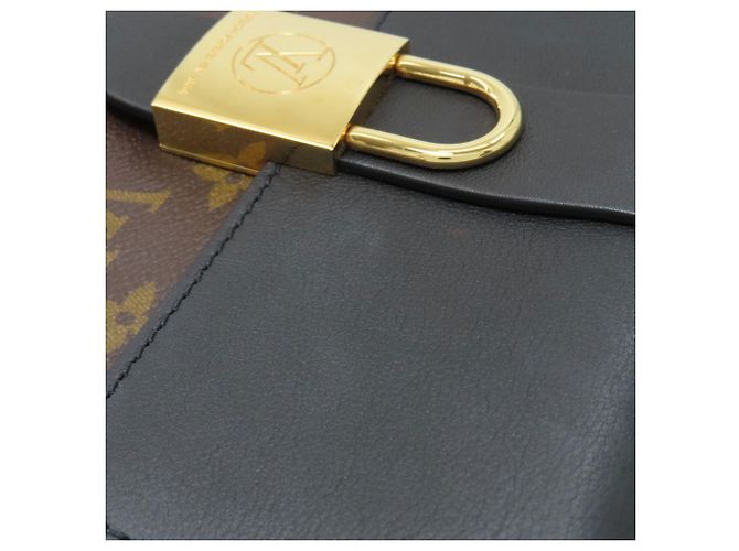Borsa a mano Louis Vuitton M44141 Rocky BB - vista 11