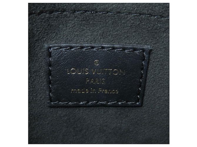Borsa a mano Louis Vuitton M44141 Rocky BB - vista 6