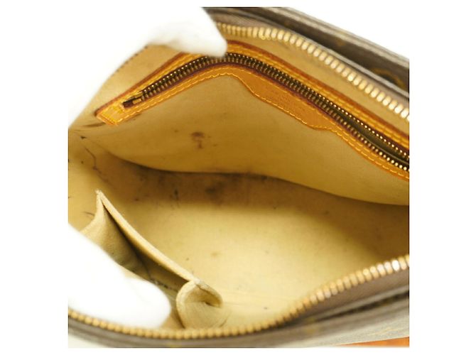 Borsa a tracolla Louis Vuitton Monogram Looping MM - vista 4