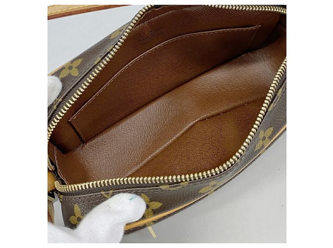 Cité Borsa a tracolla Louis Vuitton Monogram Pochette Cite - vista 4