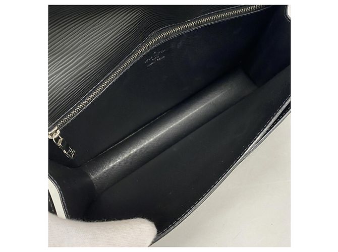 Pochette Louis Vuitton en cuir Epi - vue 4