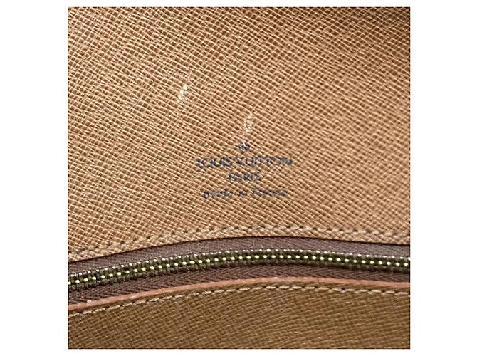 Saint-Cloud Borsa a tracolla Louis Vuitton Monogram Saint Cloud GM - vista 5