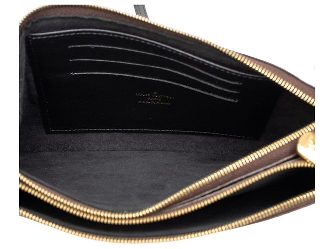 Louis Vuitton Monogram Giant Reverse Pochette - vista 4