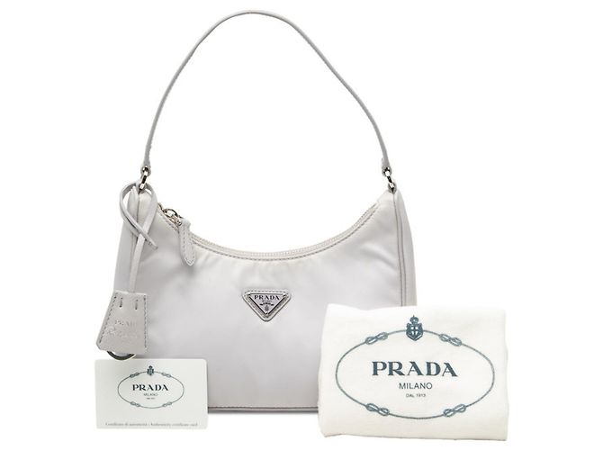 Borsa a tracolla Prada Re-Edition 2005 con placca logo triangolare - vista 6