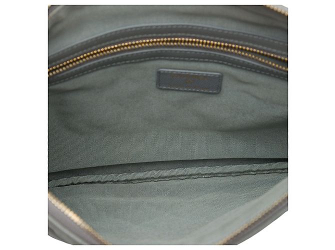 Clutch Chanel Gray Medium Quilted Caviar O Case - vista 4