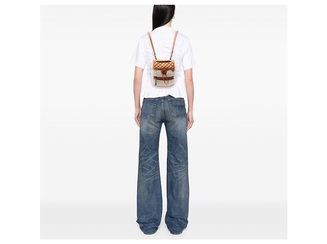 Zaino Mountain Chanel piccolo in shearling e vitello lucido marrone - vista 6