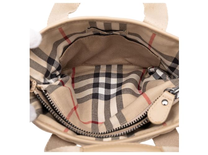 mala Burberry em nylon acolchoado bege - vista 4