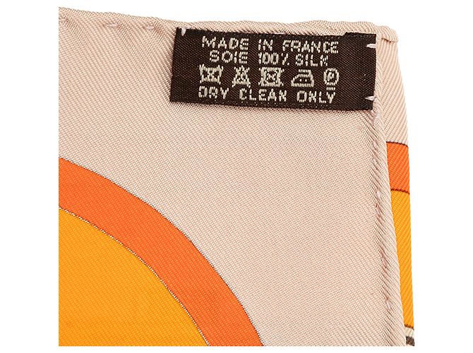 Foulard di seta Hermès Orange Carre En Boucles 90 - vista 4