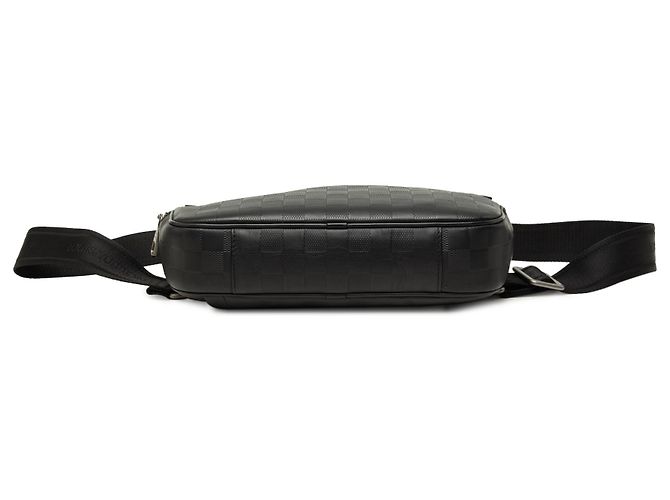 Louis Vuitton Black Damier Infini Ambler - vista 3