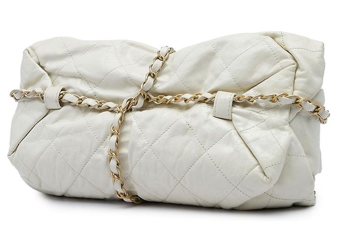 Bolsa Baluchon Chanel Midnight Swim em couro de bezerro acolchoado branco - vista 2