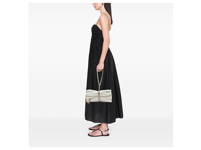 Bolsa Baluchon Chanel Midnight Swim em couro de bezerro acolchoado branco - vista 6