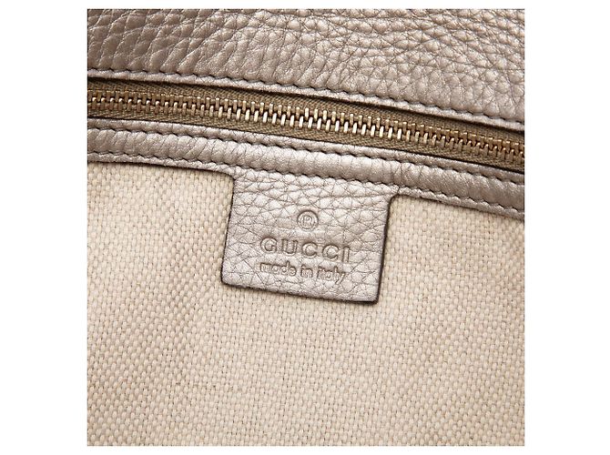 Clutch Soho Disco Gucci in pelle di vitello metallizzata oro - vista 5