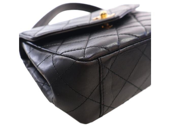 Chanel Black Quilted Lambskin Top Handle Envelope Flap - vista 11