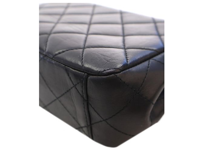 Chanel Black Quilted Lambskin Top Handle Envelope Flap - vista 7