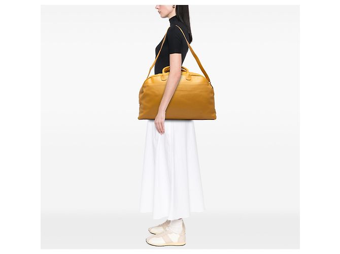 Borsa da viaggio LOEWE in pelle gialla con logo - vista 8