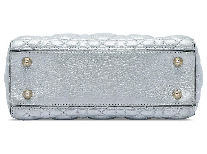 Dior Silver Small Metallic Grained Calfskin Cannage Supple Lady Dior - vista 3