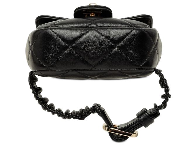 Monedero Chanel Black CC Quilted Lambskin Flap Arm - vista 3