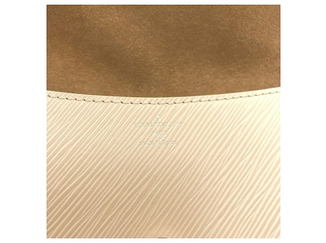 Borsa a tracolla Louis Vuitton Bussy NM in pelle Epi - vista 6