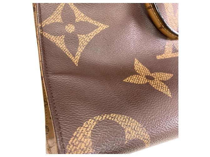 Borsa Louis Vuitton Monogram OnTheGo MM - vista 10
