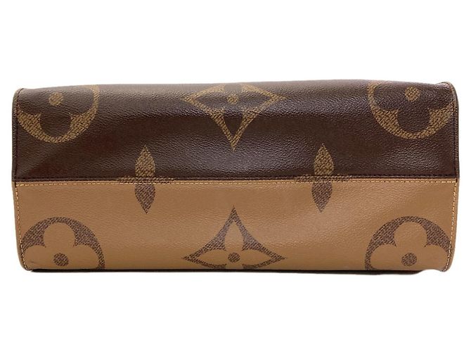 Borsa Louis Vuitton Monogram OnTheGo MM - vista 4