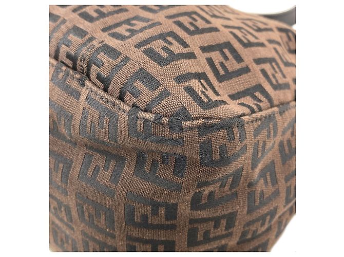 Fendi Mamma Bucket Tote Bag - Ansicht 12