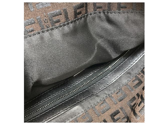 Fendi Mamma Bucket Tote Bag - Ansicht 8