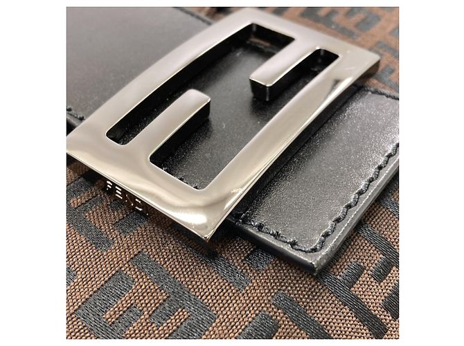 Fendi Mamma Bucket Tote Bag - Ansicht 9