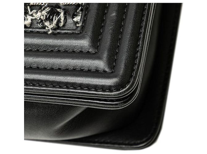 Borsa a tracolla Chanel Boy Chanel 25 in pelle e tweed - vista 4