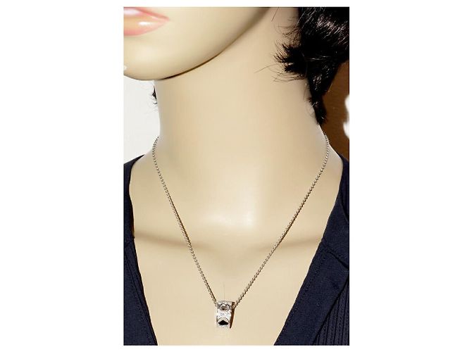 Collana con pendente Louis Vuitton 18K White Gold Empreinte Q93164 - vista 2