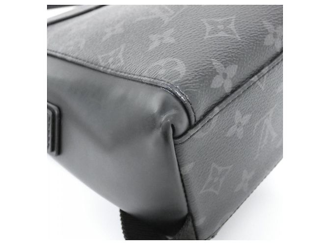 Sac à épaule Louis Vuitton Monogram Eclipse - vue 3