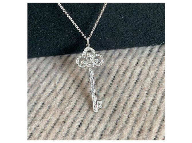 Collana Tiffany & Co. Chiave Iris in Platino e Diamanti - vista 3