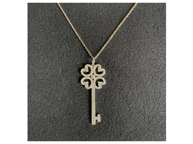 Collana Tiffany & Co. Keys Chiave Cuore e Trifoglio in Platino e Diamanti - vista 2