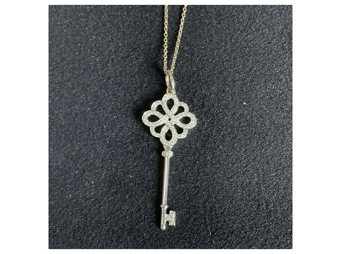 Collana Tiffany & Co. Keys Oro Bianco e Diamanti Nodo Cinese - vista 3