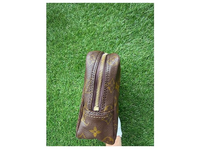 Louis Vuitton Monogram Canvas Neceser - vista 5