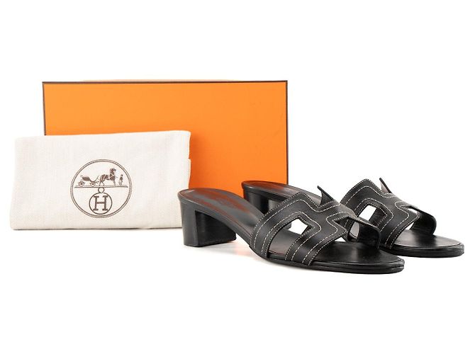 HERMÈS - Sandali con tacco Oasis Hermès in pelle liscia nera (T41) - vista 7