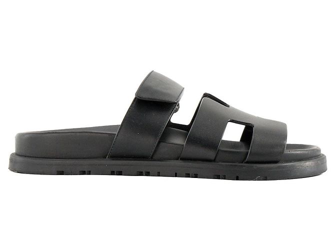 HERMÈS - Sandali Chypre Hermès in pelle liscia nera (T34,5) - vista 2