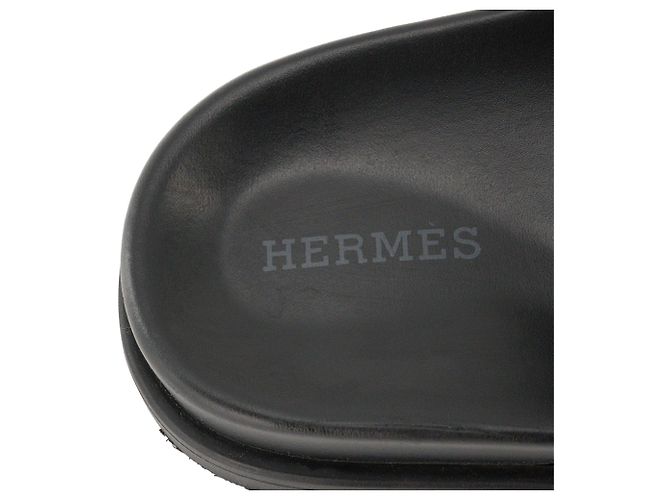 HERMÈS - Sandali Chypre Hermès in pelle liscia nera (T34,5) - vista 6